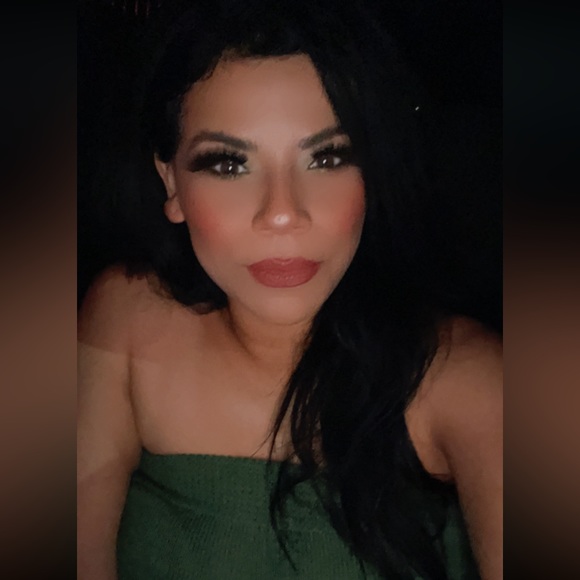 I'm LIVE! LUX ONLY! liked to be notified when I'm live! - Picture 8 of 9